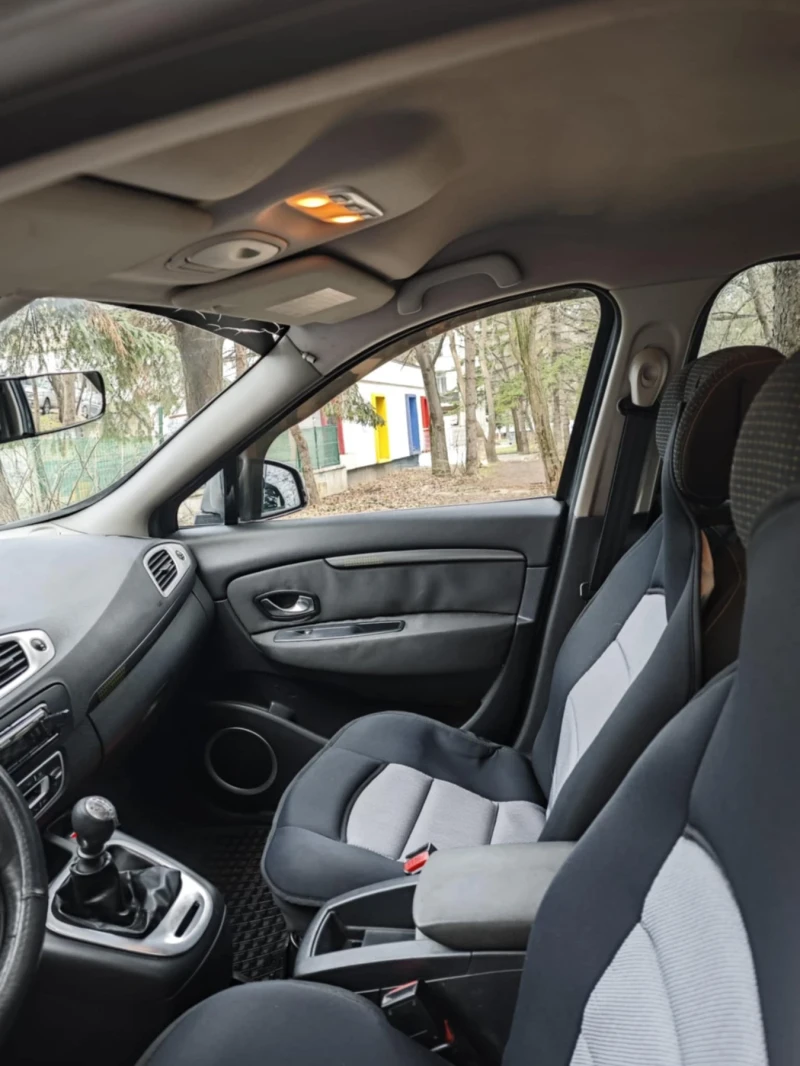 Renault Grand scenic, снимка 7 - Автомобили и джипове - 49232486