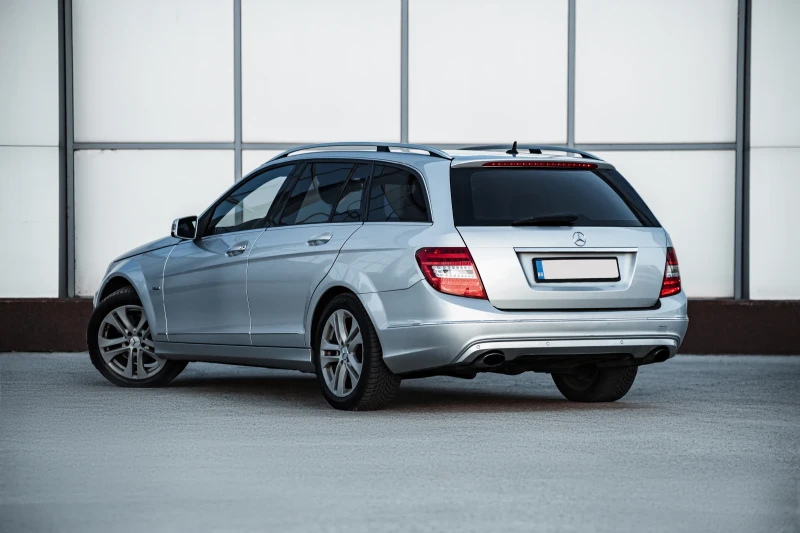 Mercedes-Benz C 350 CDI/AVANGARD/7G+ TRONIC/265кс/BI XCENON/PODGR/FACE, снимка 5 - Автомобили и джипове - 52627877