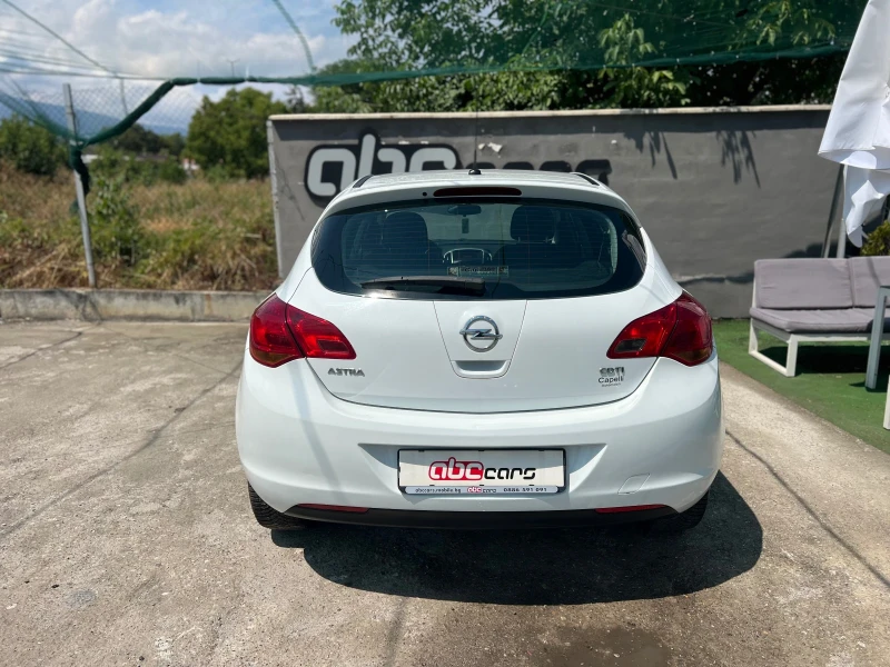 Opel Astra 1.7 CDTI, снимка 6 - Автомобили и джипове - 51262478