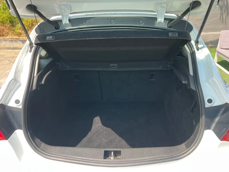 Opel Astra 1.7 CDTI, снимка 15 - Автомобили и джипове - 51262478