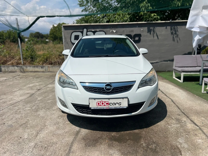 Opel Astra 1.7 CDTI, снимка 3 - Автомобили и джипове - 51262478