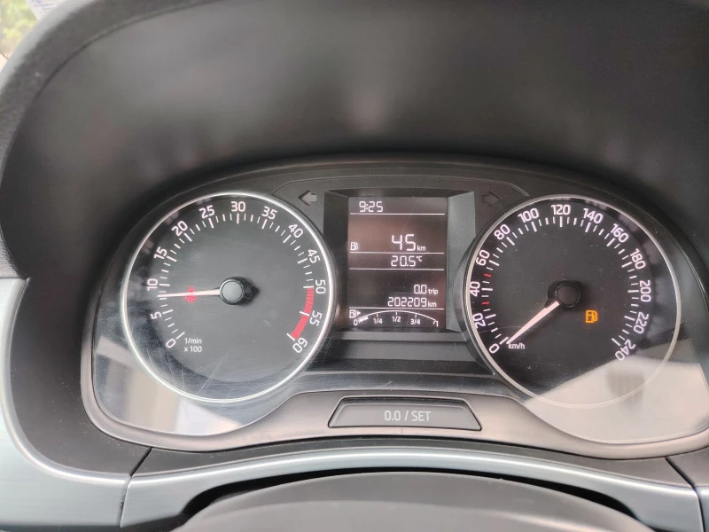 Skoda Fabia 1.4 TDI, снимка 11 - Автомобили и джипове - 51731844