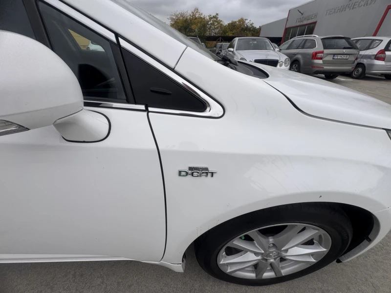 Toyota Avensis, снимка 8 - Автомобили и джипове - 52146918