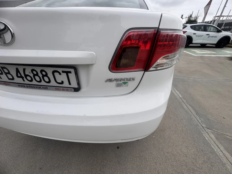 Toyota Avensis, снимка 6 - Автомобили и джипове - 52146918