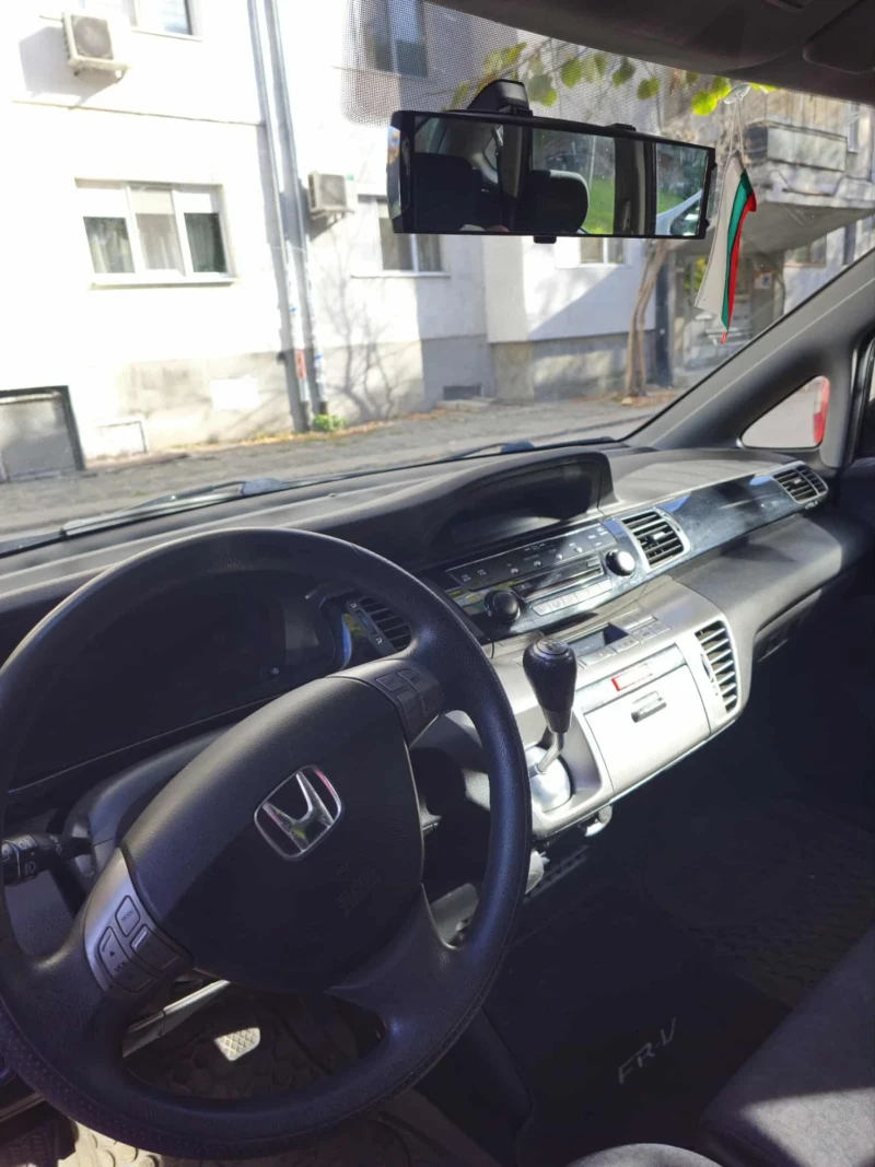 Honda Fr-v, снимка 2 - Автомобили и джипове - 52243688