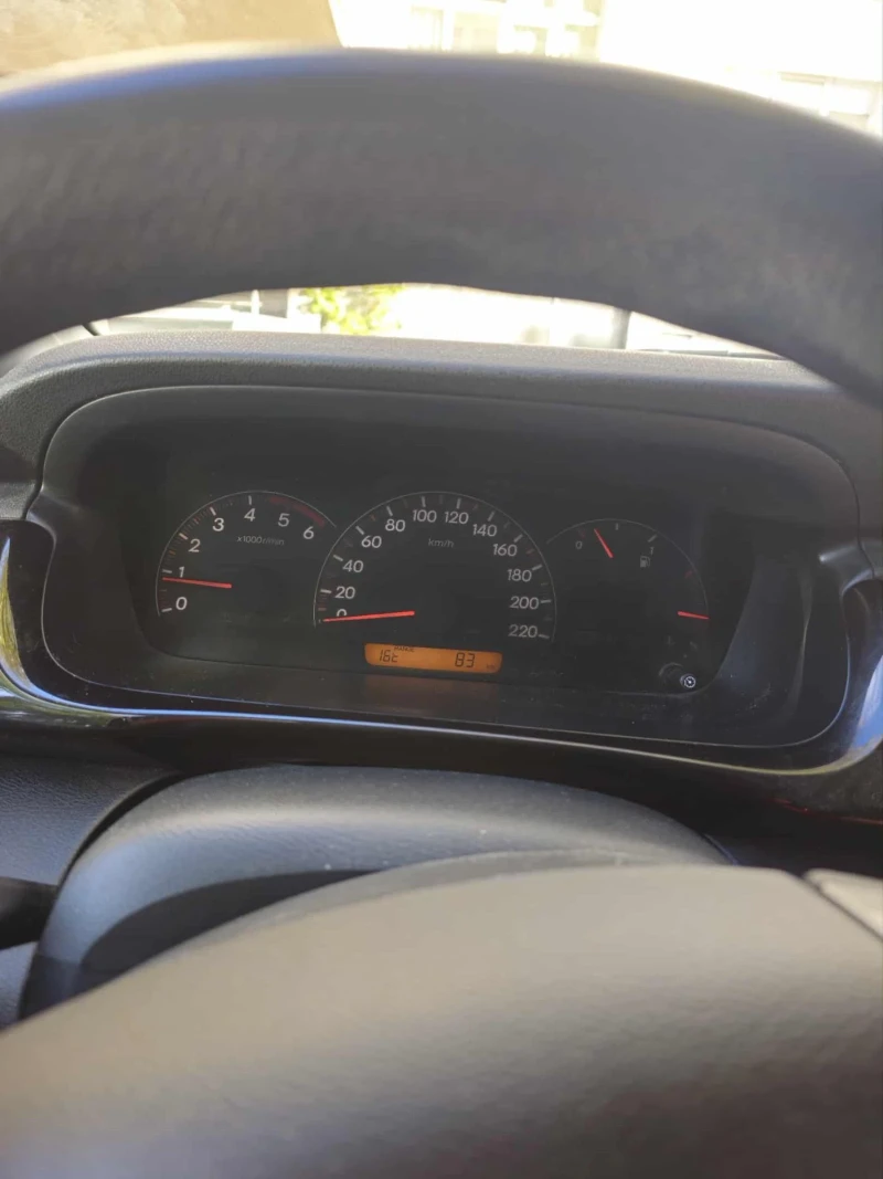 Honda Fr-v, снимка 4 - Автомобили и джипове - 52243688