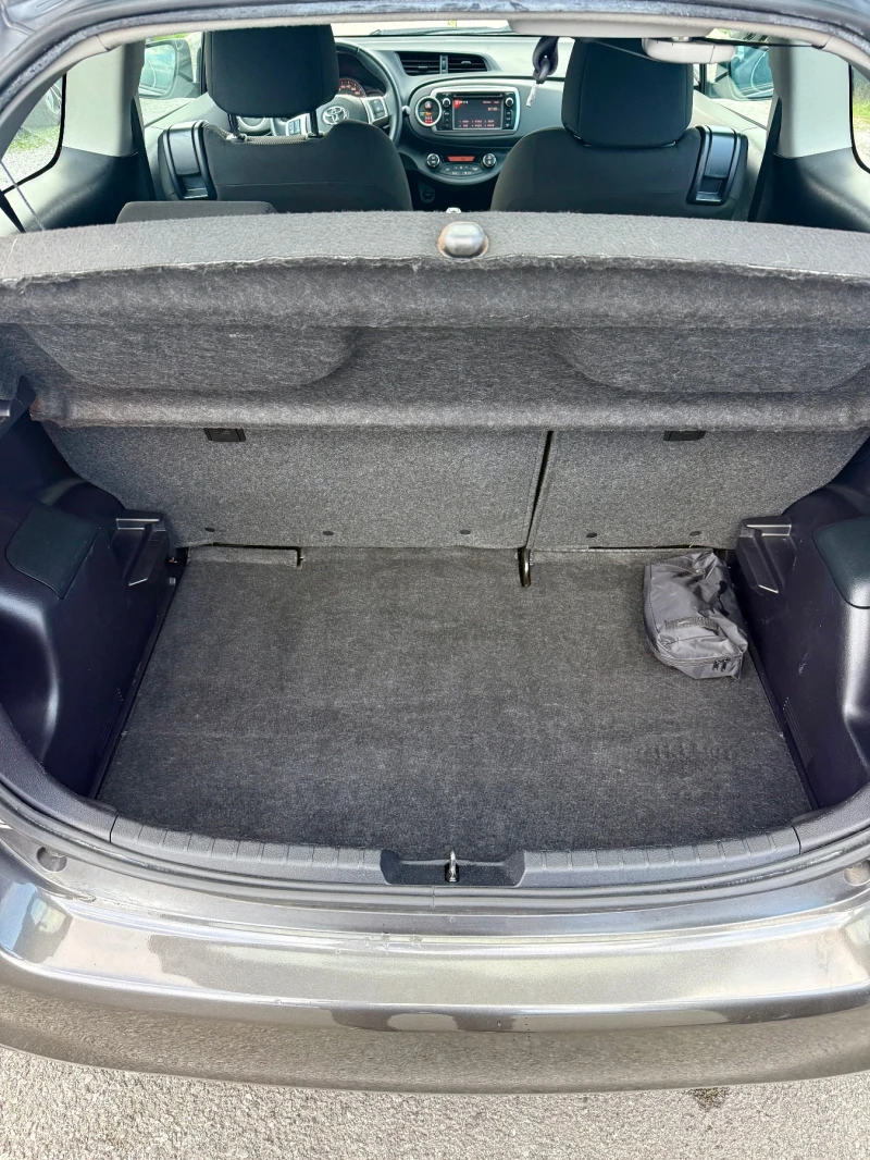 Toyota Yaris 1.4 D4D, снимка 7 - Автомобили и джипове - 52646387