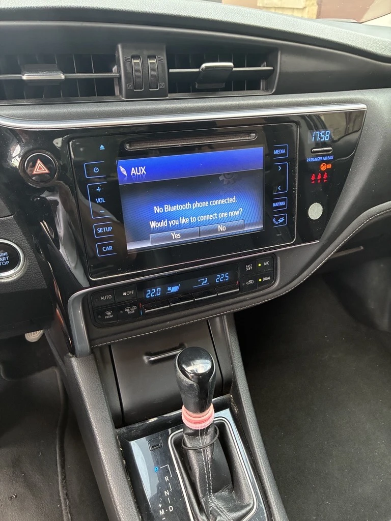 Toyota Corolla Executive, снимка 8 - Автомобили и джипове - 55739737