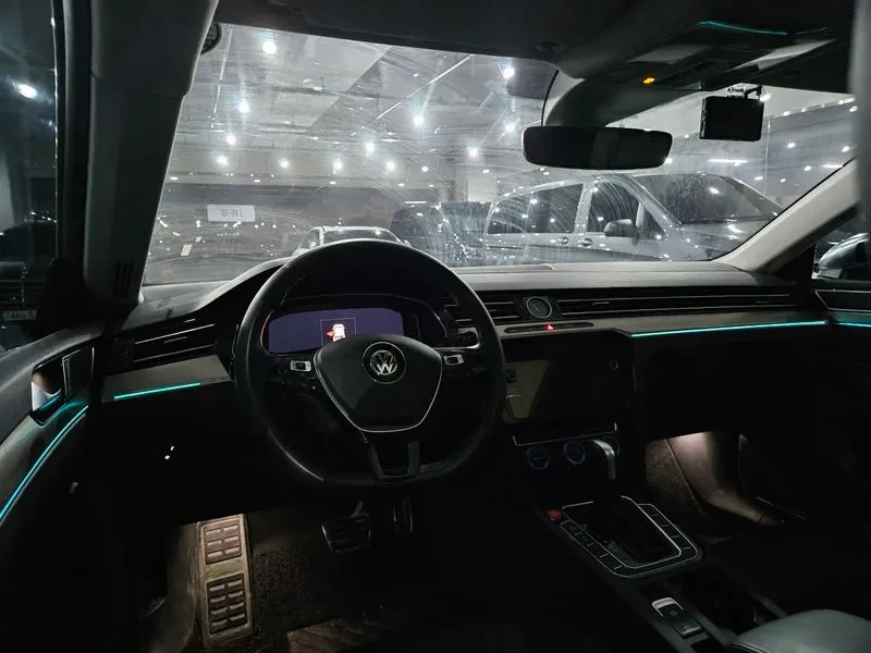 VW Arteon 2.0 Tdi Premium, снимка 5 - Автомобили и джипове - 56371774