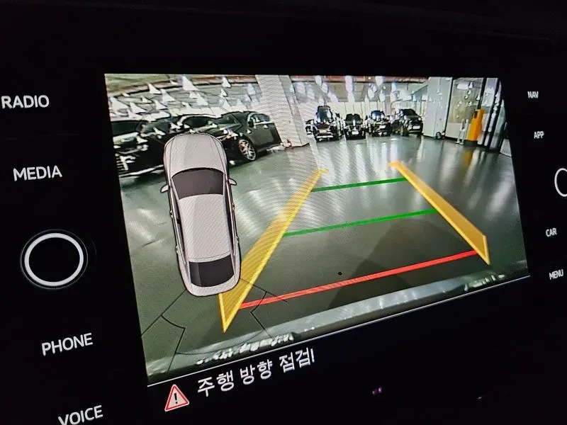 VW Arteon 2.0 Tdi Premium, снимка 17 - Автомобили и джипове - 56371774