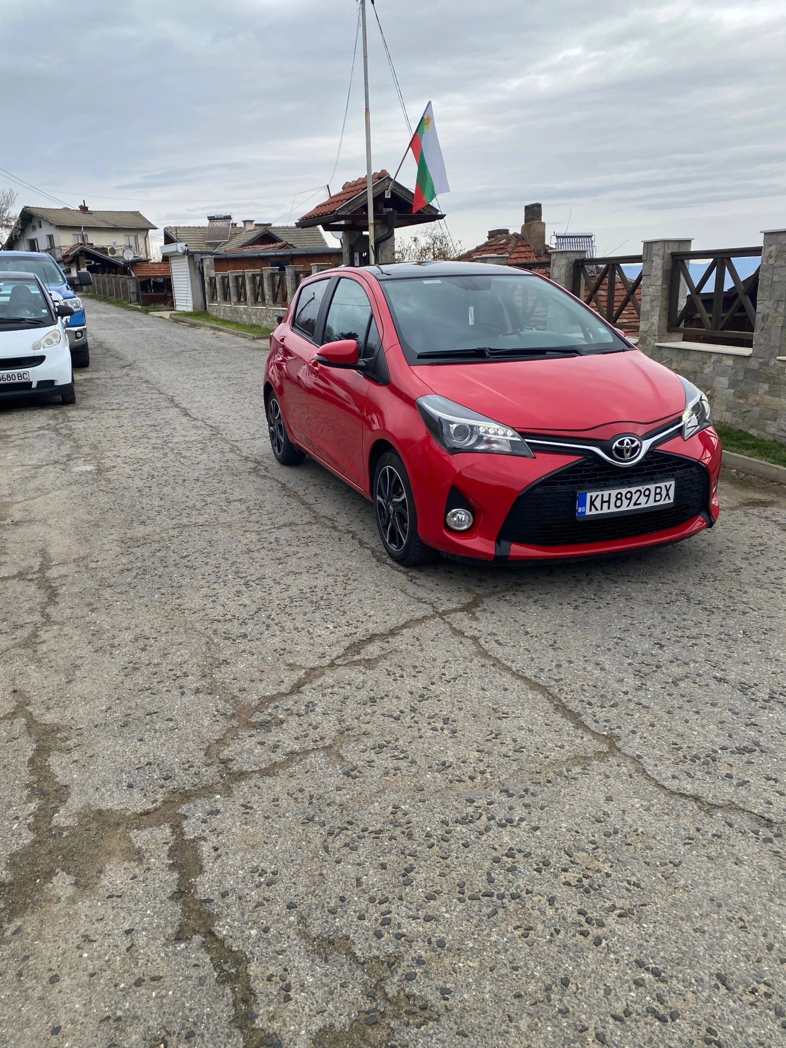 Toyota Yaris 1.3 ГАЗ - изображение 2