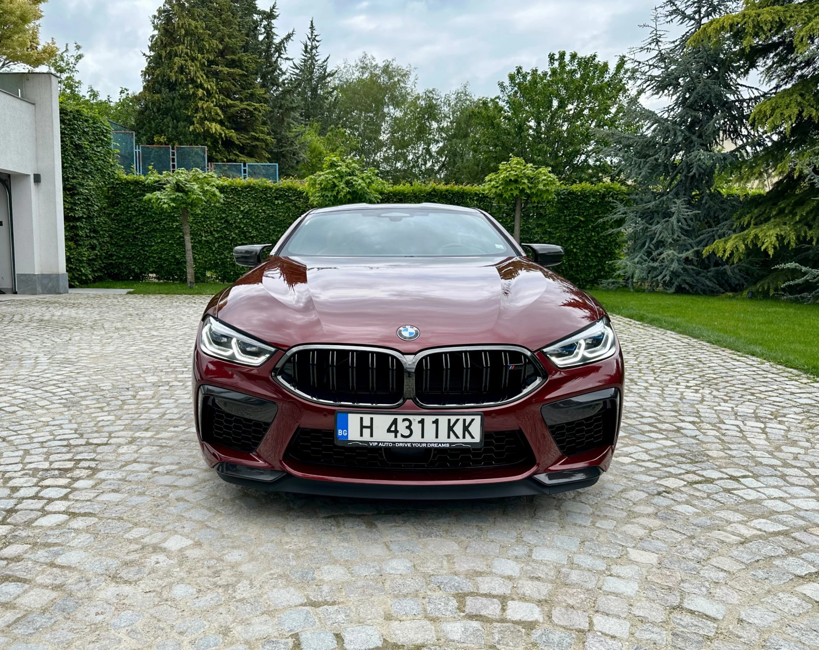 BMW M8 COMPETITIONCarbonINDIVIDUAL B&W FULL ЛИЗИНГ  - изображение 2