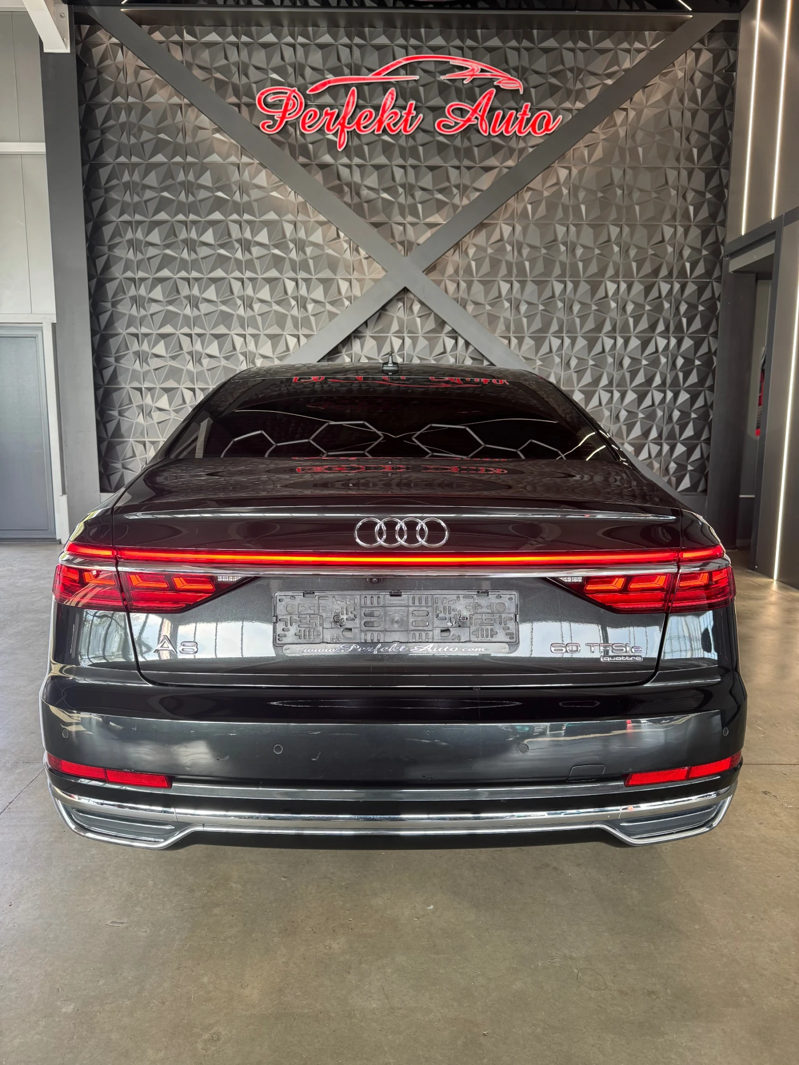 Audi A8 60 TFSI PLUG-IN HYBRID * QUATTRO * HEAD UP *  - изображение 4