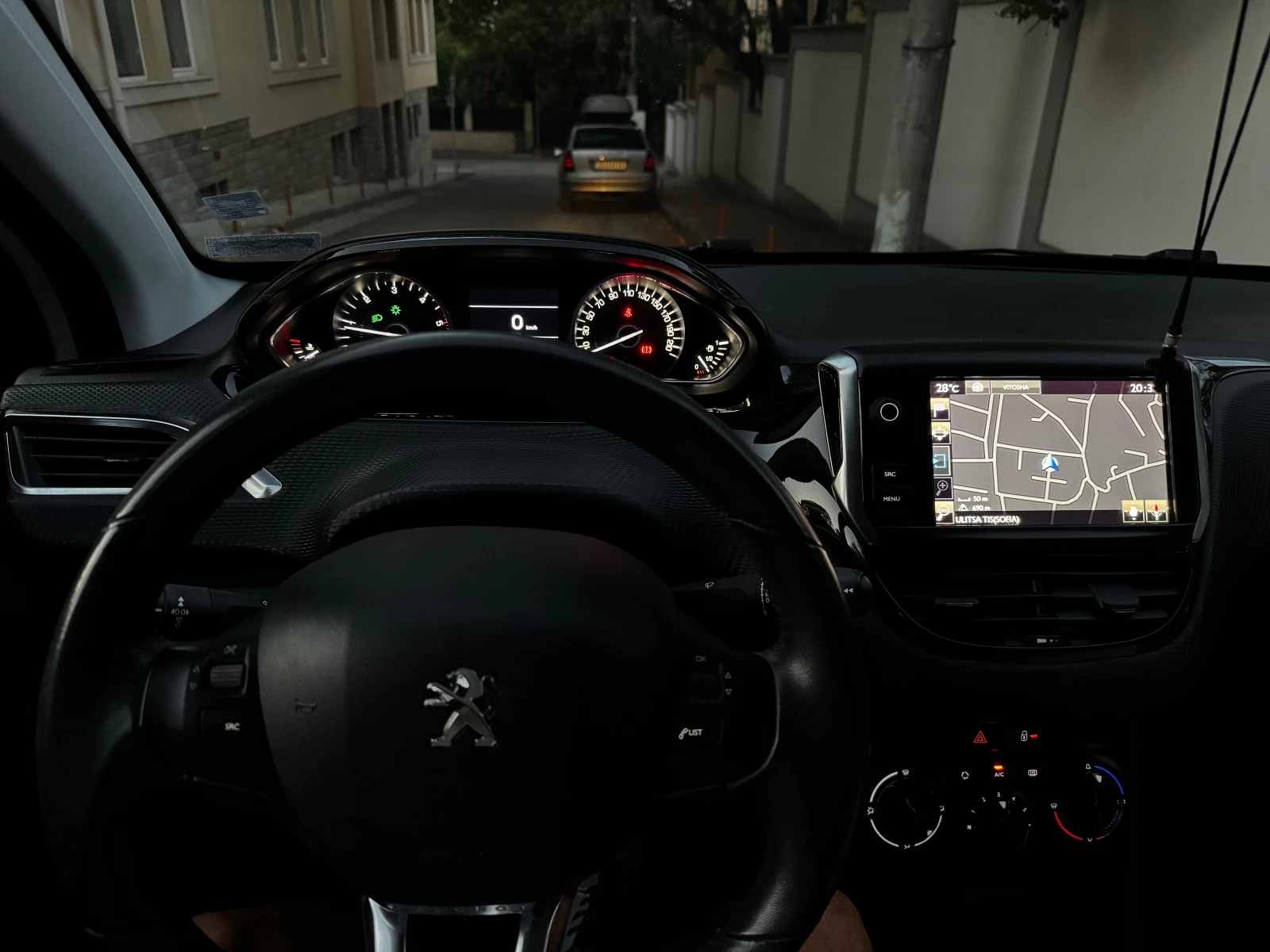 Peugeot 2008 1.6hdi 100к.с Facelift - изображение 5