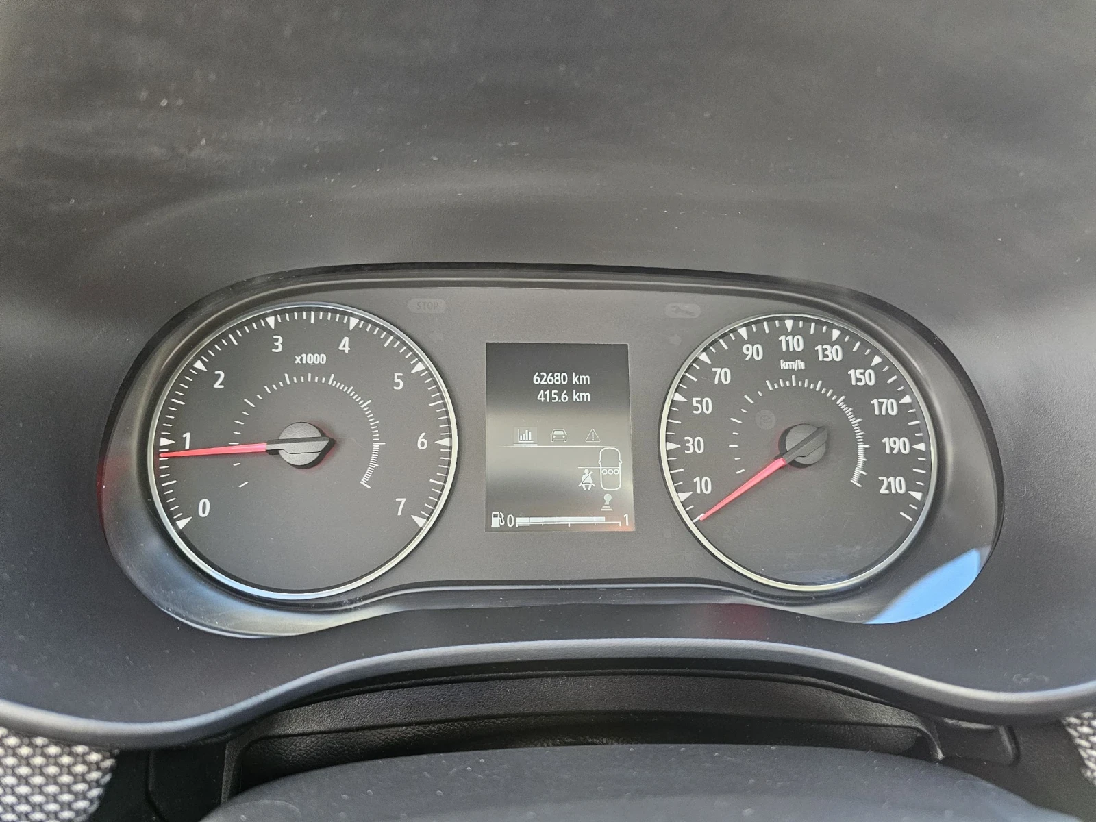 Dacia Sandero 90 TCE  | Mobile.bg   11