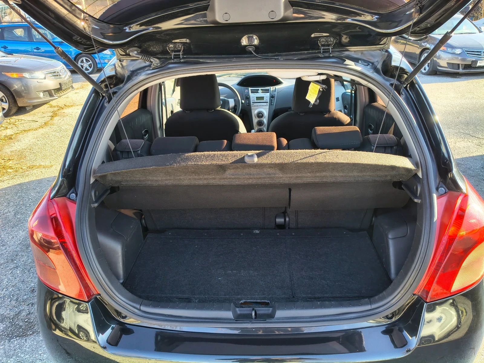 Toyota Yaris 1.3 VVT-i  | Mobile.bg � ����������� 10