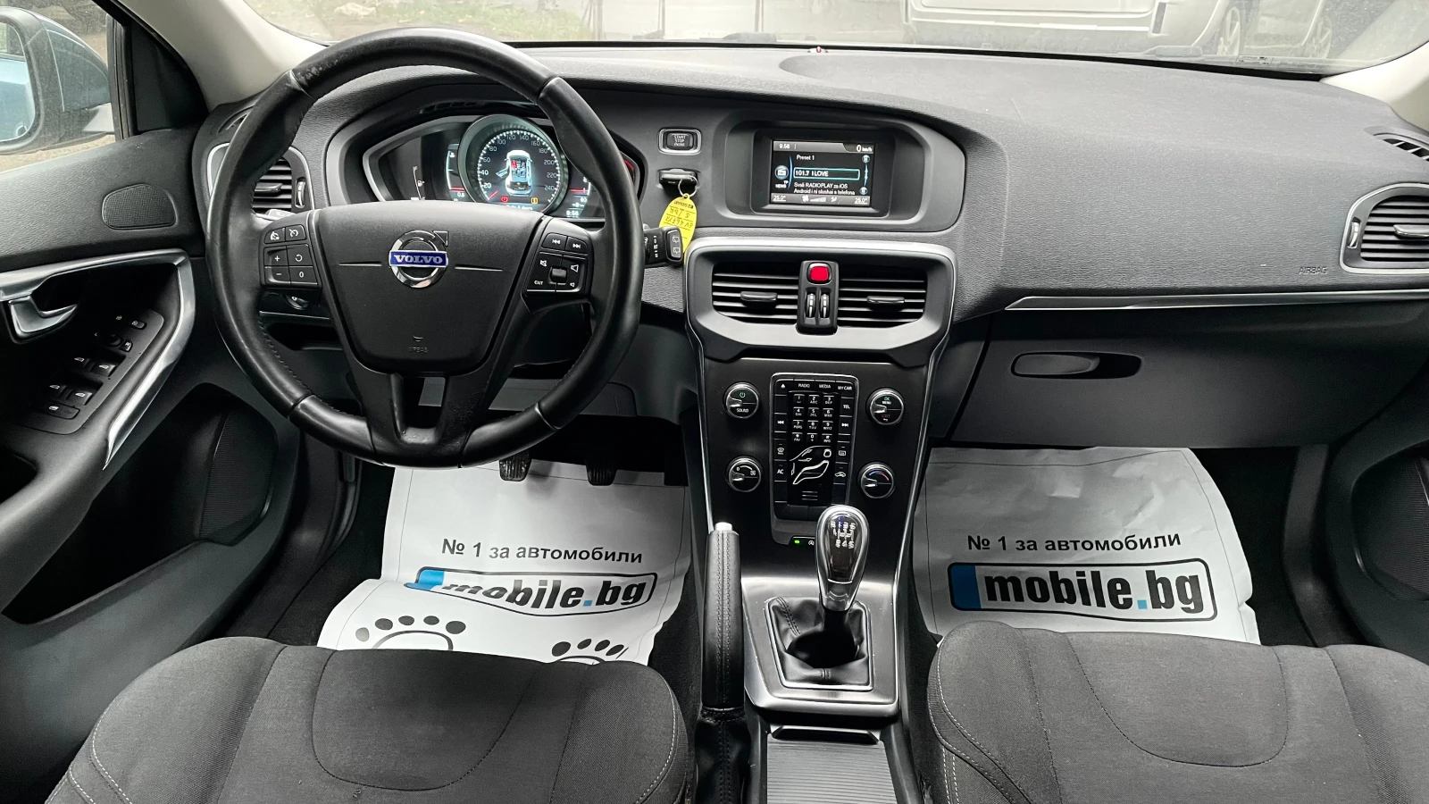 Volvo V40 D2 ПЕРФЕКТНО - изображение 9