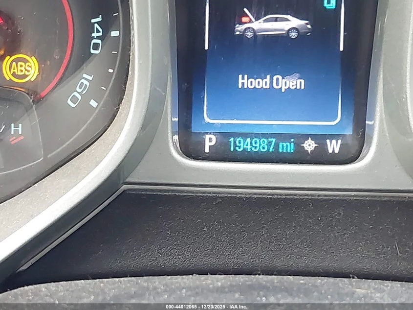 Chevrolet Camaro 3.6L V-6 DI, DOHC, VVT, 323HP Rear Wheel Drive, снимка 15 - Автомобили и джипове - 53735445