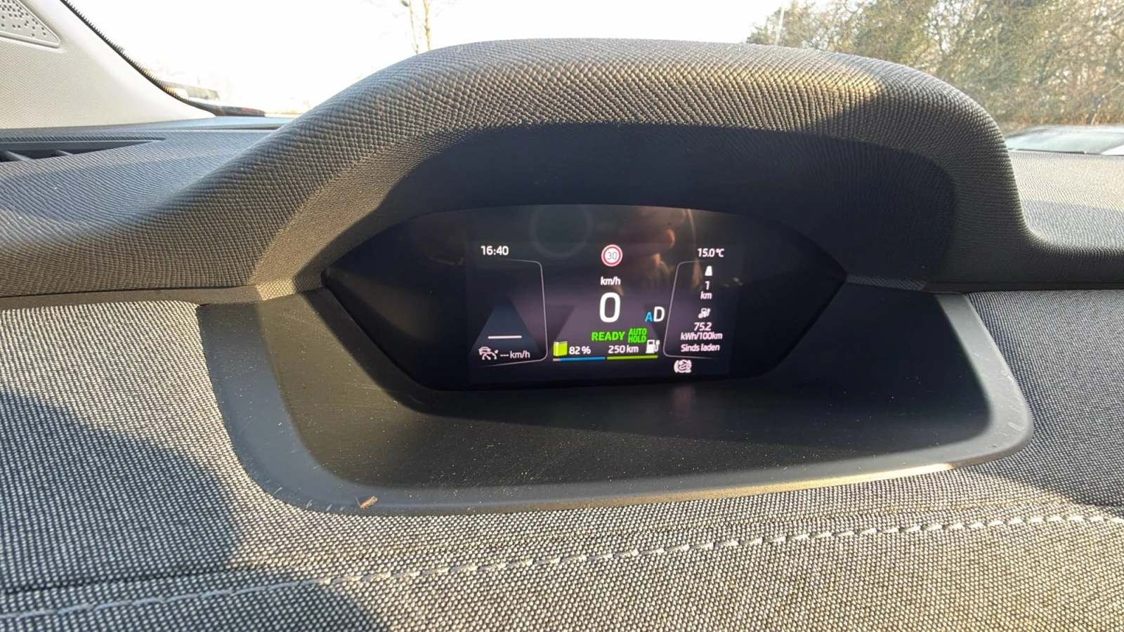 Skoda Enyaq 60, снимка 9 - Автомобили и джипове - 54111148