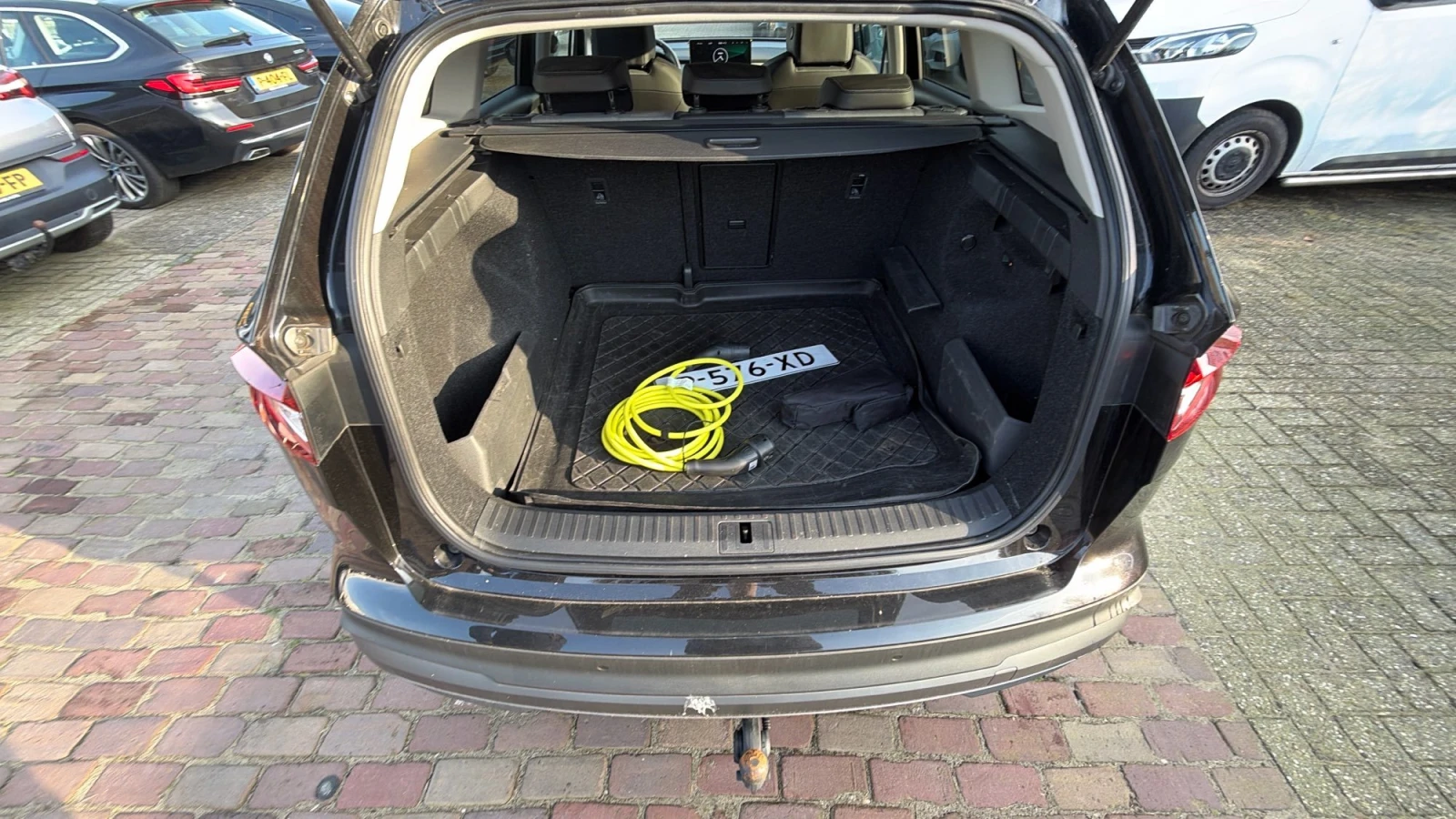 Skoda Enyaq 60, снимка 7 - Автомобили и джипове - 54111148