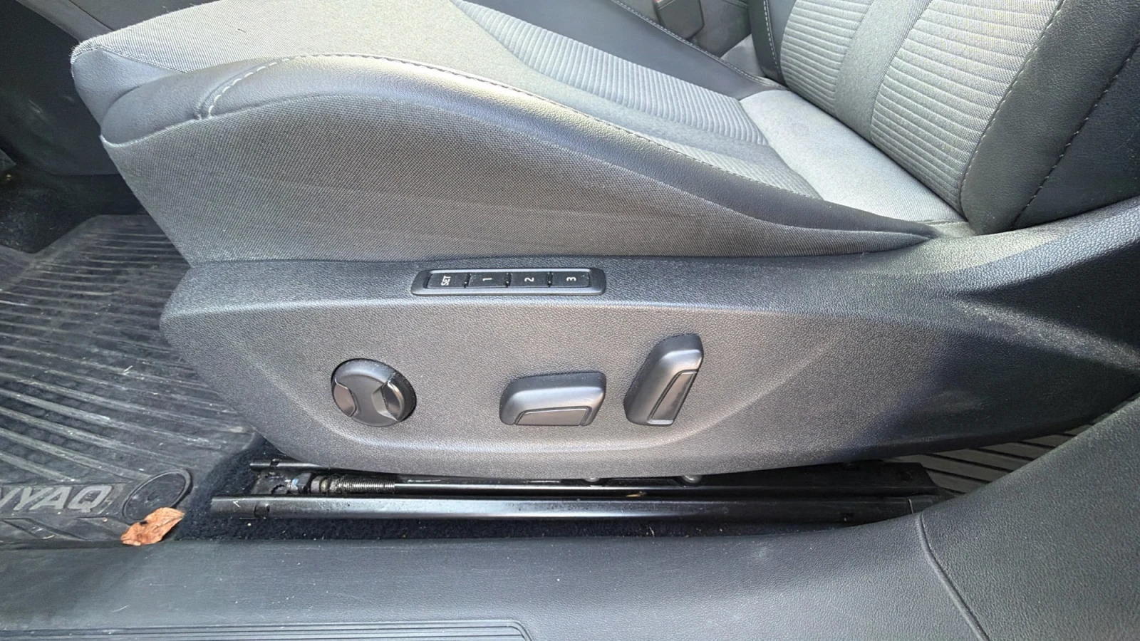 Skoda Enyaq 60, снимка 13 - Автомобили и джипове - 54111148