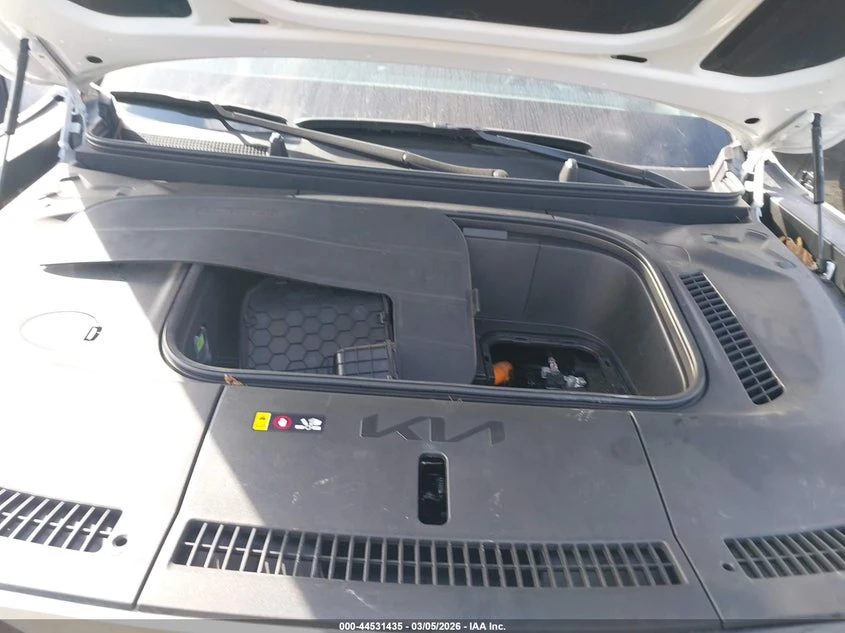 Kia EV9 Wind, снимка 10 - Автомобили и джипове - 54162004