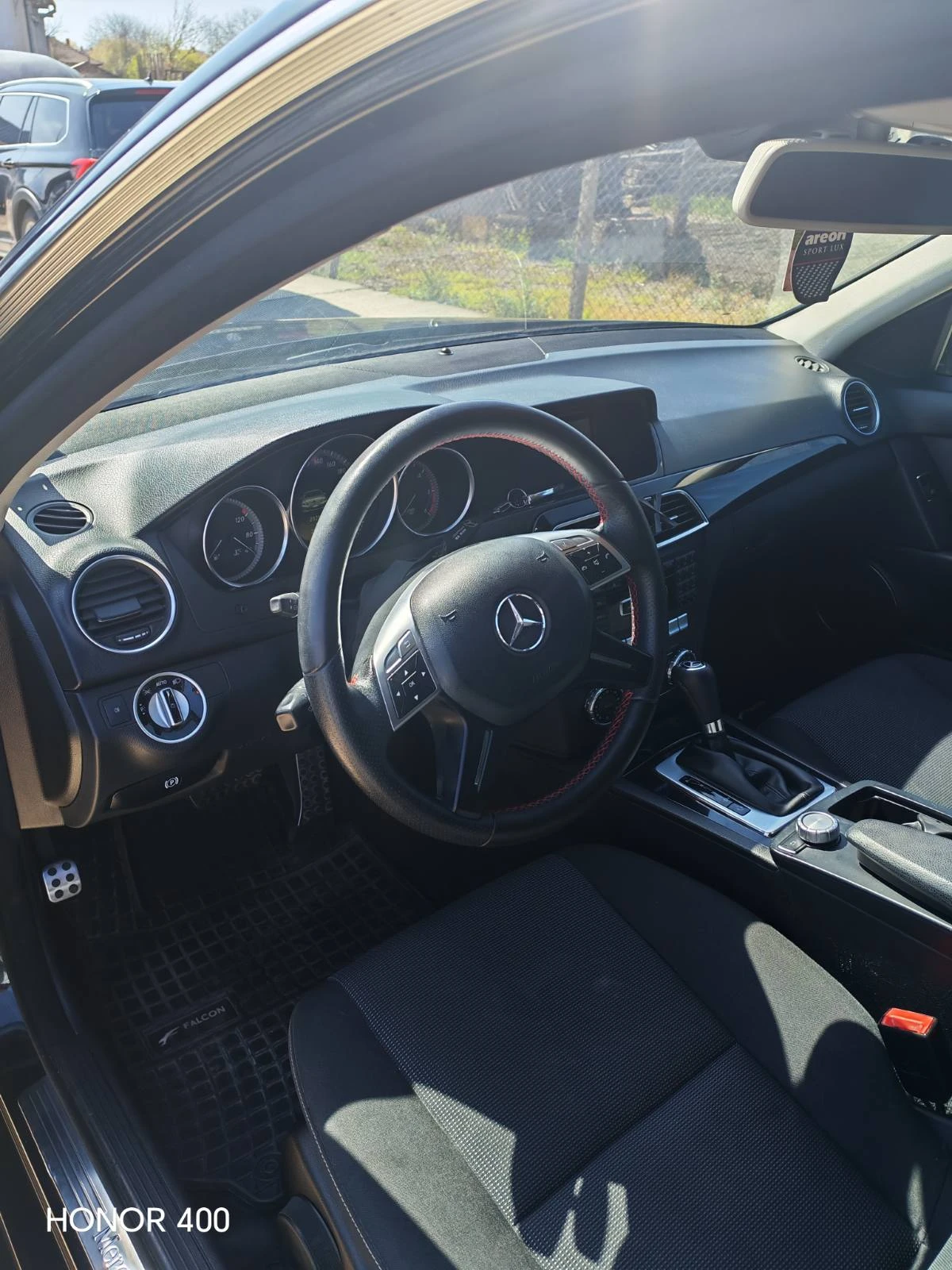 Mercedes-Benz C 200, снимка 4 - Автомобили и джипове - 54228353