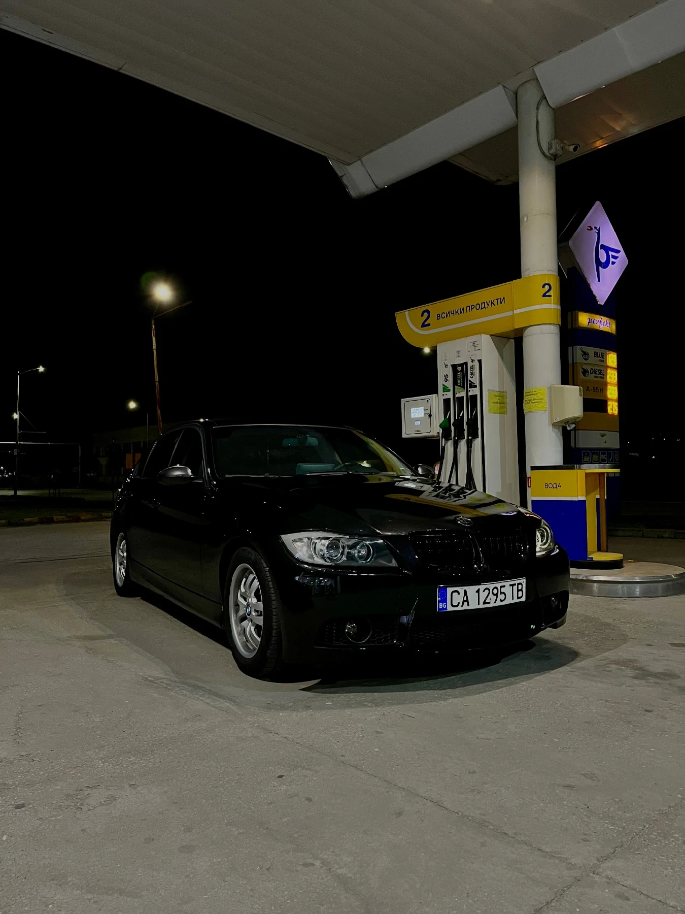 BMW 320, снимка 4 - Автомобили и джипове - 54241168