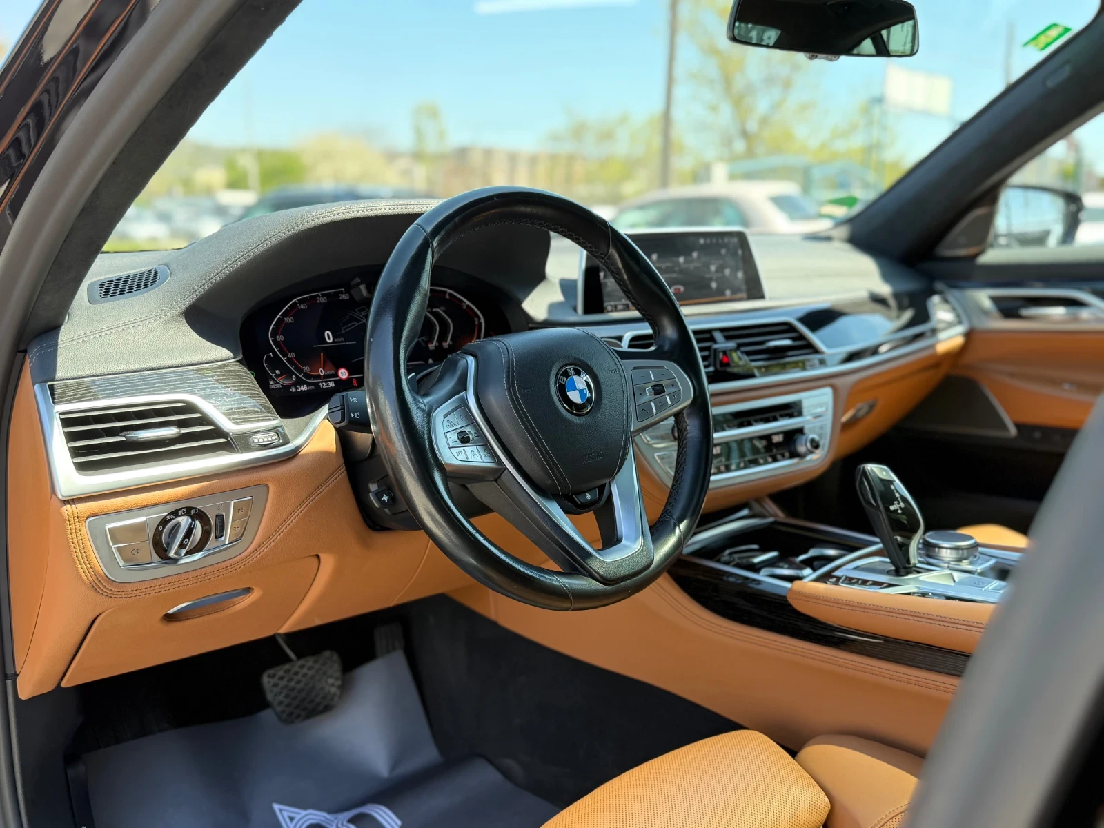 BMW 730 d M-Sport Individual Massage Harman Kardon, снимка 10 - Автомобили и джипове - 54331394