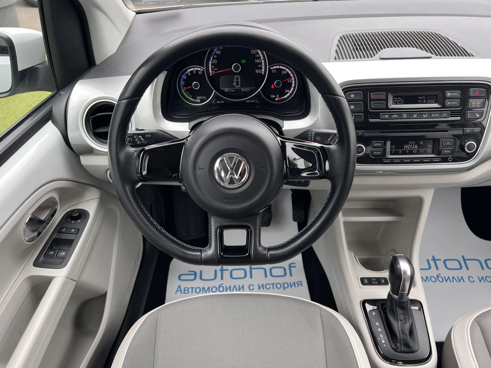 VW Up e-Up/Life/82k.c./AT/, снимка 11 - Автомобили и джипове - 54473350