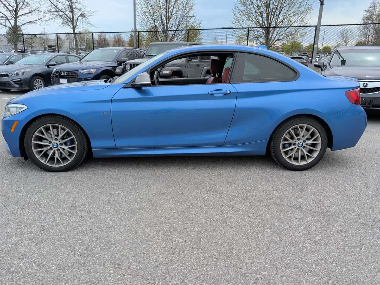 BMW 235 M235i xDrive * ГЛАВНО ПРЕДСТАВИТЕЛСТВО НА AUDI* , снимка 3 - Автомобили и джипове - 54616627