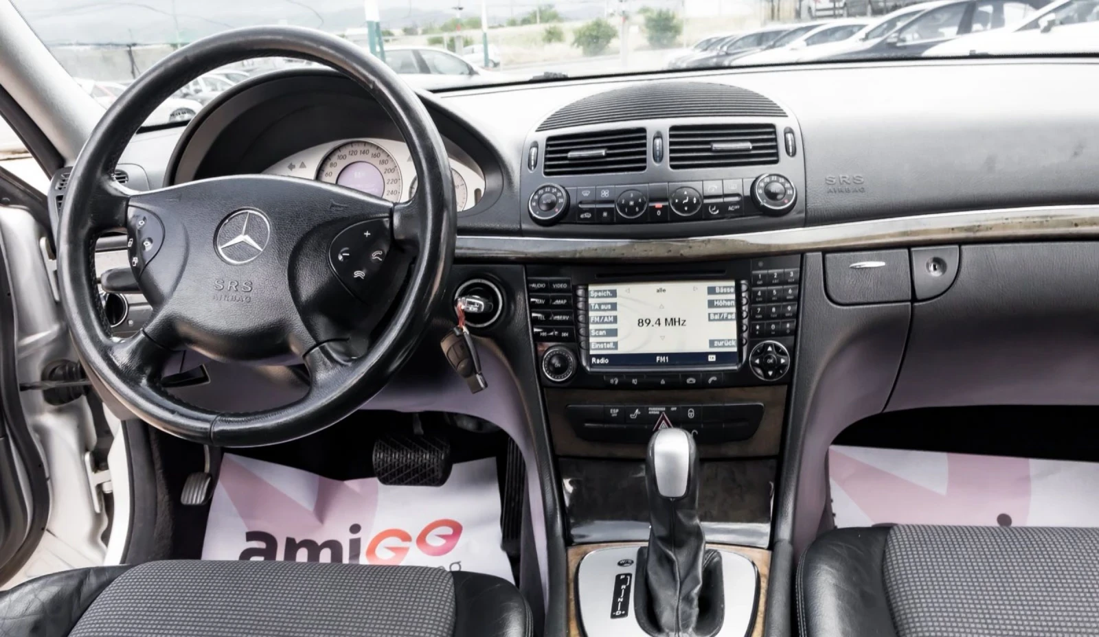 Mercedes-Benz E 220 Avangarde avtomat, снимка 12 - Автомобили и джипове - 55214796