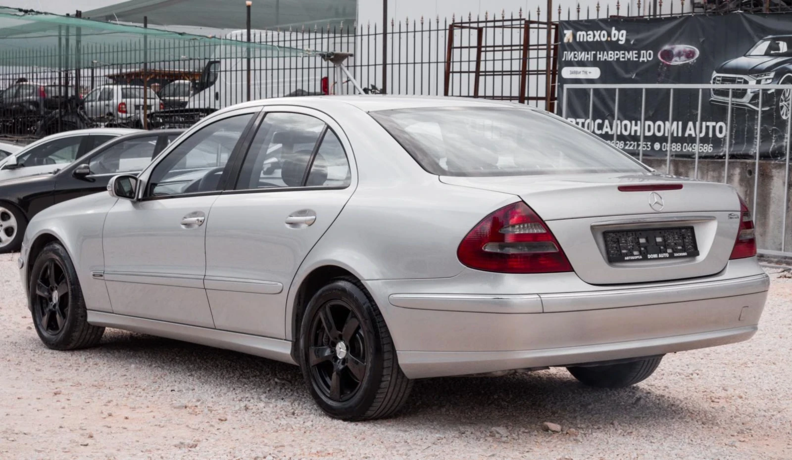 Mercedes-Benz E 220 Avangarde avtomat, снимка 6 - Автомобили и джипове - 55214796