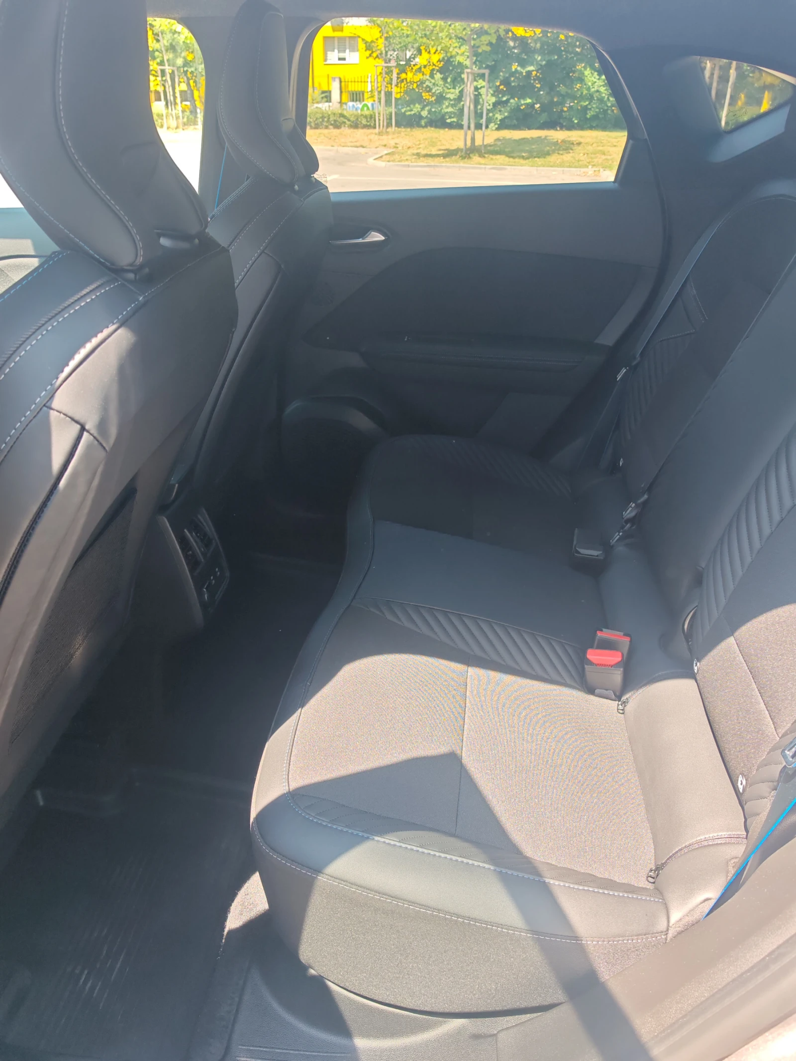 Renault Captur 1.3 TCe/160/Esprit Alpine | Mobile.bg � ����������� 10