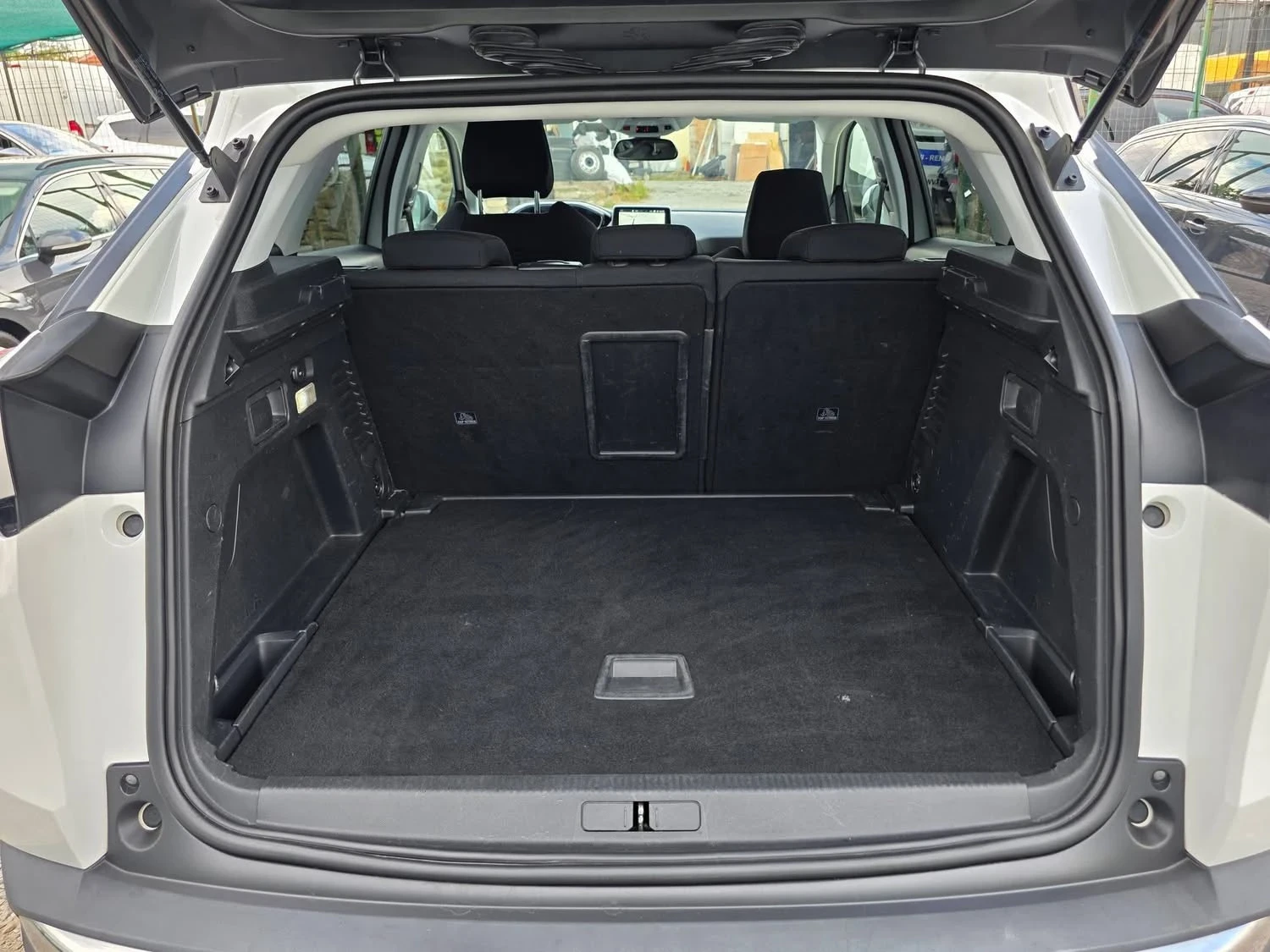 Peugeot 3008 1.6HDI 120K.C. / ������� / ���� / ��������� | Mobile.bg � ����������� 15