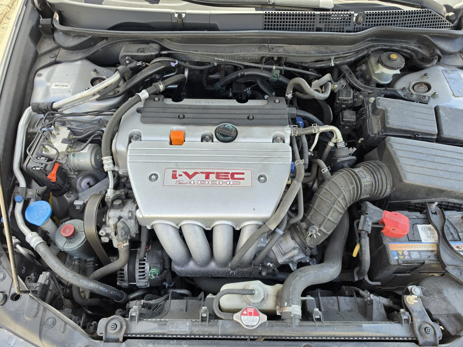 Honda Accord 2.4i-VTEC Distronic NAVI, снимка 9 - Автомобили и джипове - 56321571