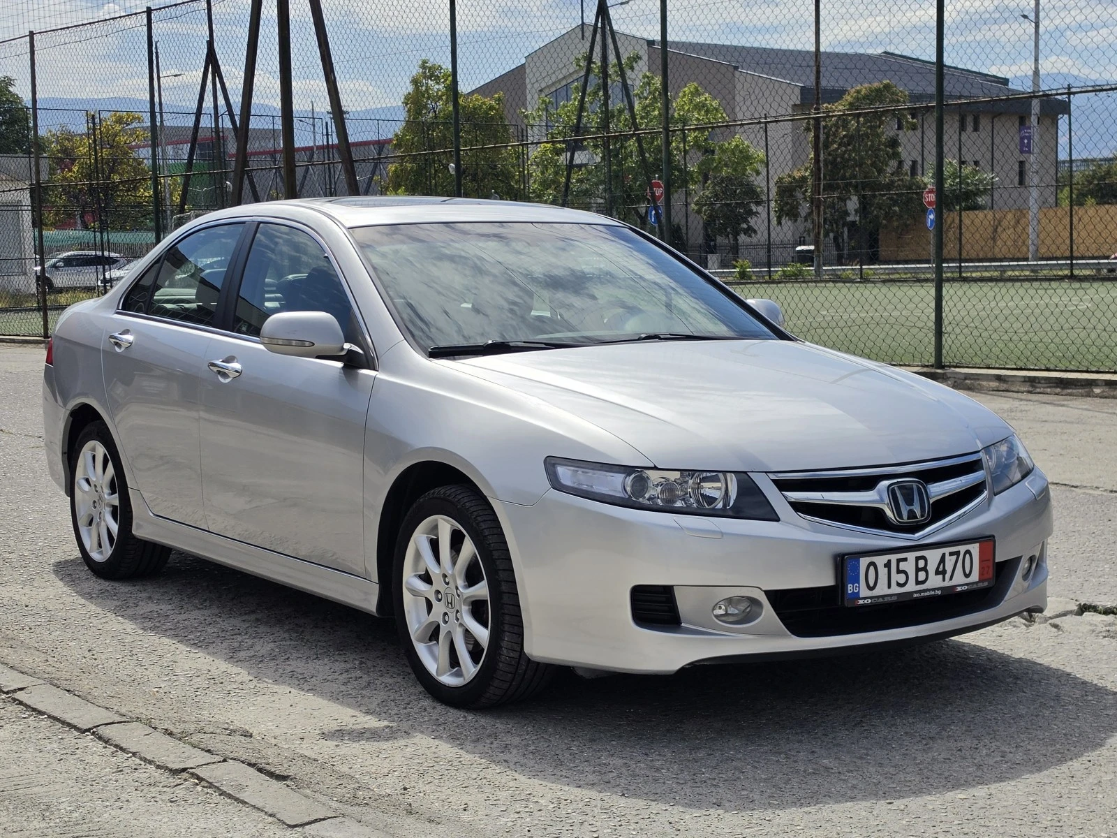 Honda Accord 2.4i-VTEC Distronic NAVI, снимка 3 - Автомобили и джипове - 56321571