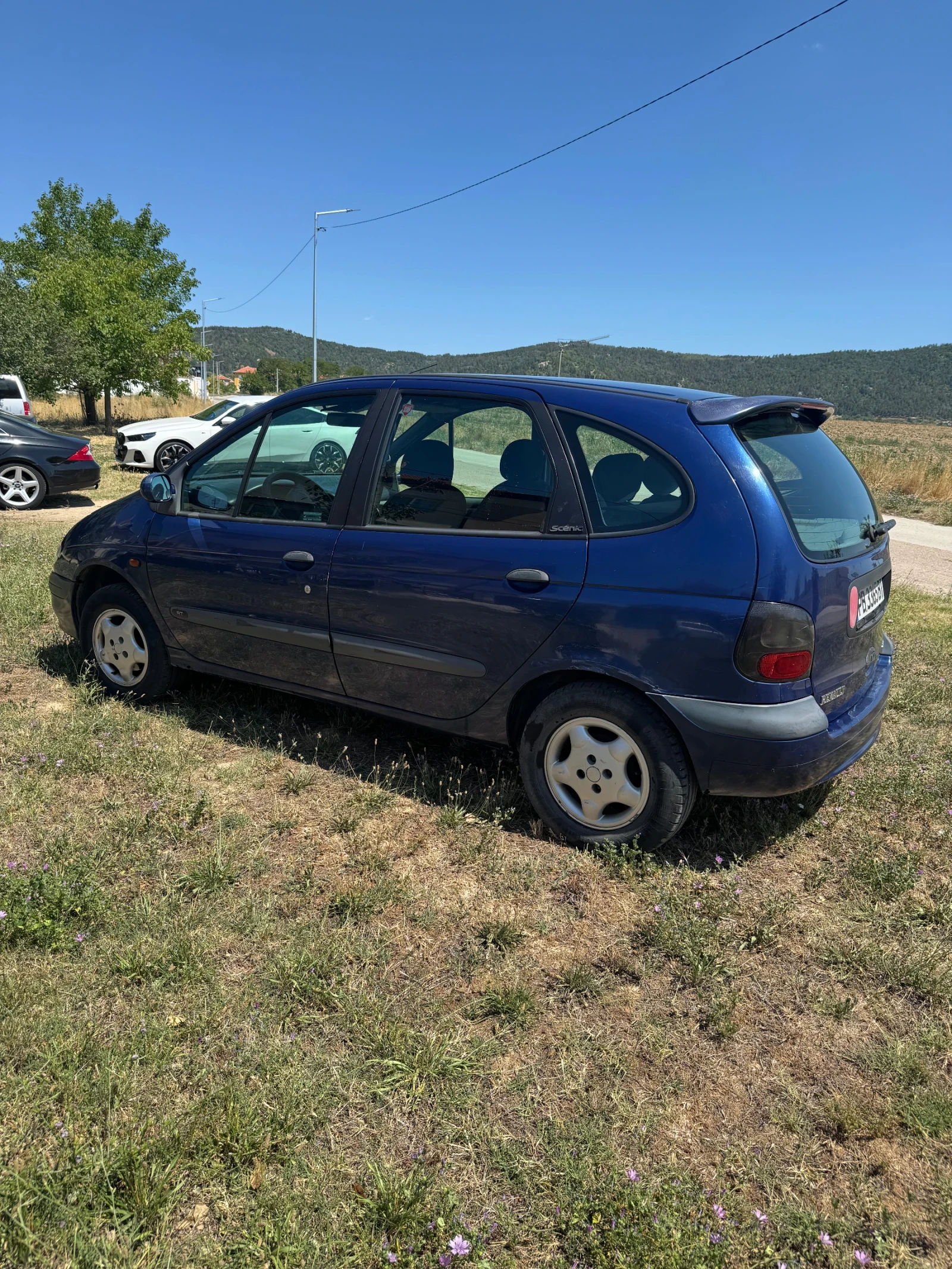 Renault Scenic, снимка 3 - Автомобили и джипове - 56361874