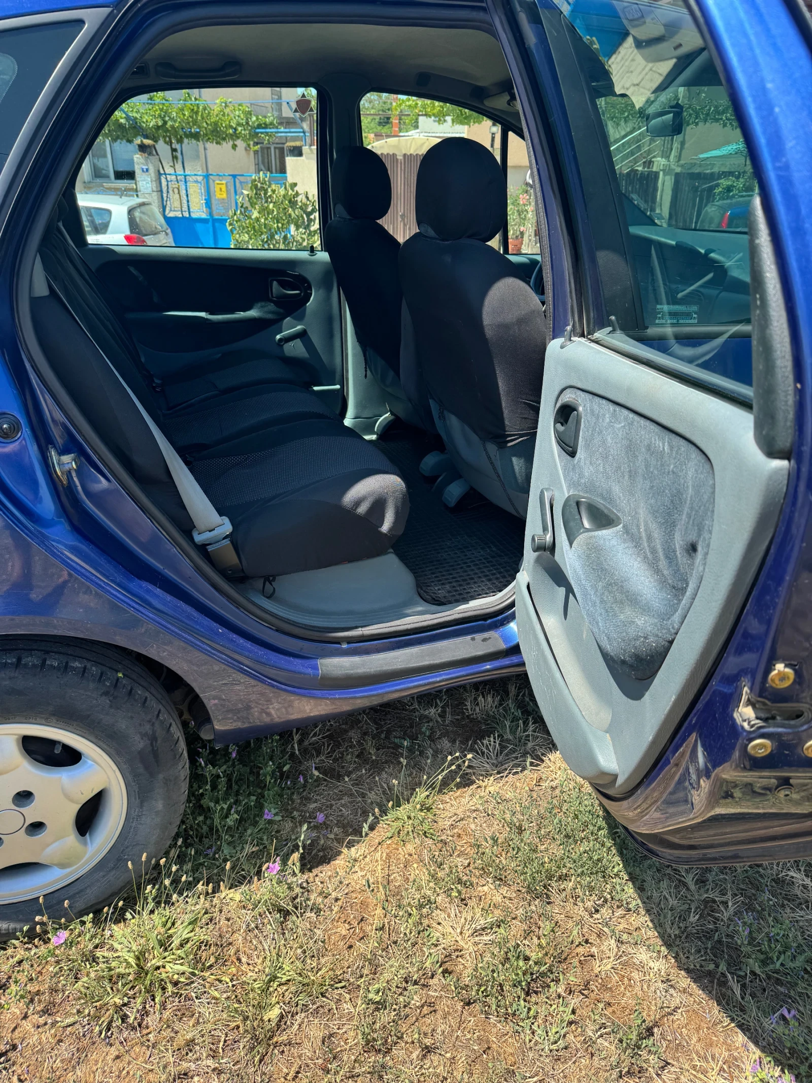 Renault Scenic, снимка 13 - Автомобили и джипове - 56361874