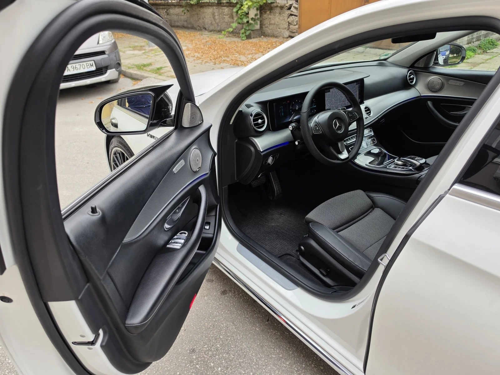 Mercedes-Benz E 350 350 АМГ, снимка 15 - Автомобили и джипове - 56645993
