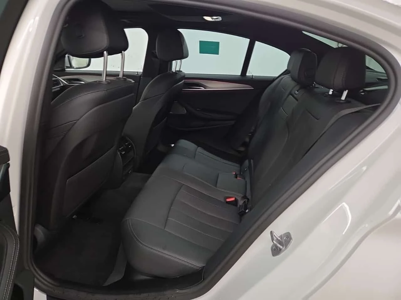 BMW 530 * xDrive * ��� ��������� * CARFAX * �� BMW *  | Mobile.bg � ����������� 10