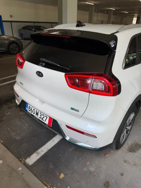 Kia Niro Plug in Hybrid, снимка 8