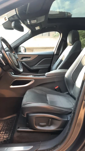 Jaguar F-PACE 300 к.с., снимка 10