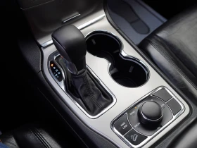 Jeep Grand cherokee Limited 4x4 С РЕГИСТРАЦИЯ & АВТОКРЕДИТ - 21950 € / 42930.47 лв. - 52348925 12