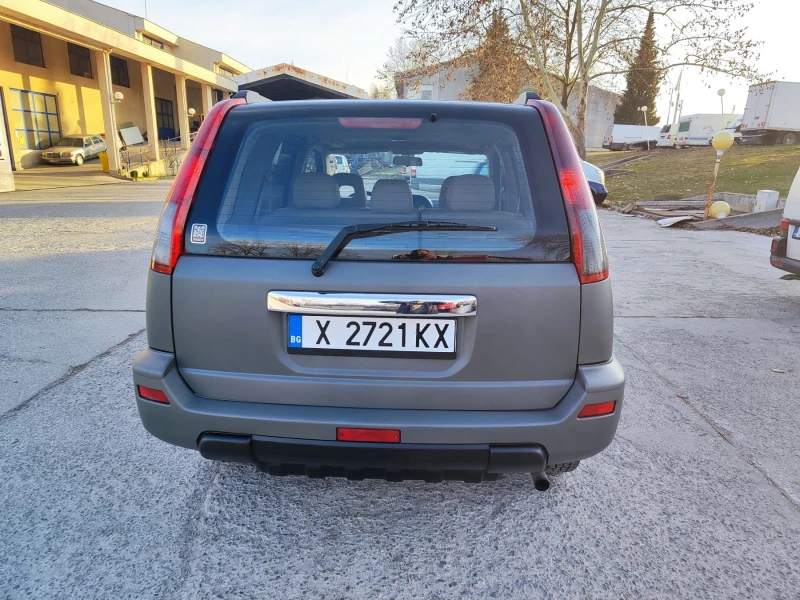 Nissan X-trail 2.2, снимка 4 - Автомобили и джипове - 49184589