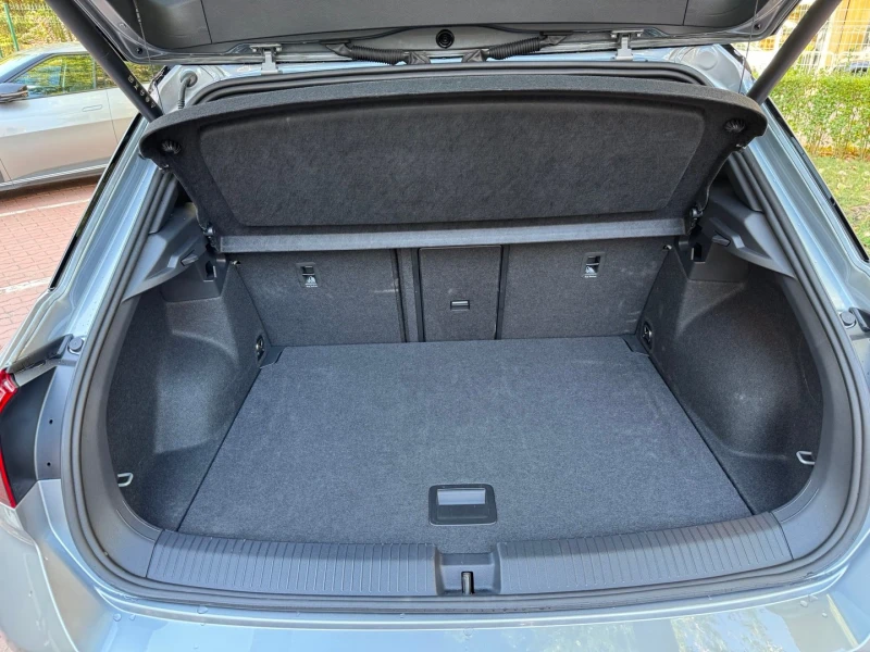 VW T-Roc VW T- Roc Style 1.5 TSI OPF DSG, снимка 14 - Автомобили и джипове - 52999857