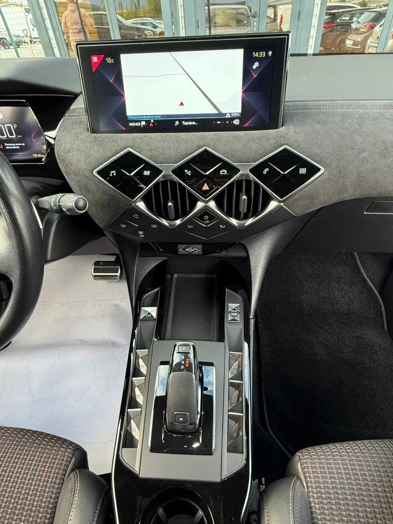 DS DS 3 Crossback 1.2 Бензин турбо АВТОМАТИK, СЕРВИЗНА ИСТОРИЯ!, снимка 13 - Автомобили и джипове - 51949473