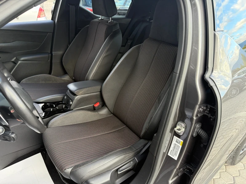 DS DS 3 Crossback 1.2 Бензин турбо АВТОМАТИK, СЕРВИЗНА ИСТОРИЯ!, снимка 10 - Автомобили и джипове - 51949473