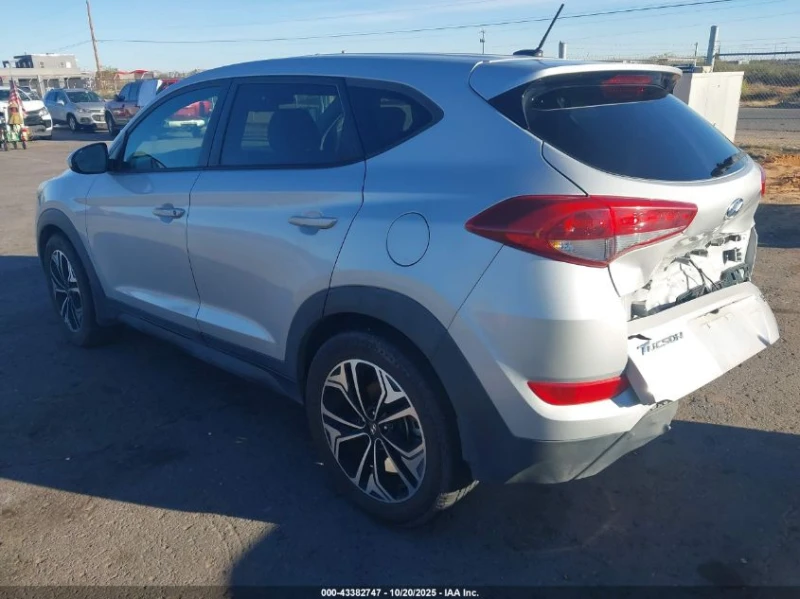 Hyundai Tucson 2.0L I-4 DI, DOHC, VVT, 164HP Front Wheel Drive, снимка 8 - Автомобили и джипове - 53021709