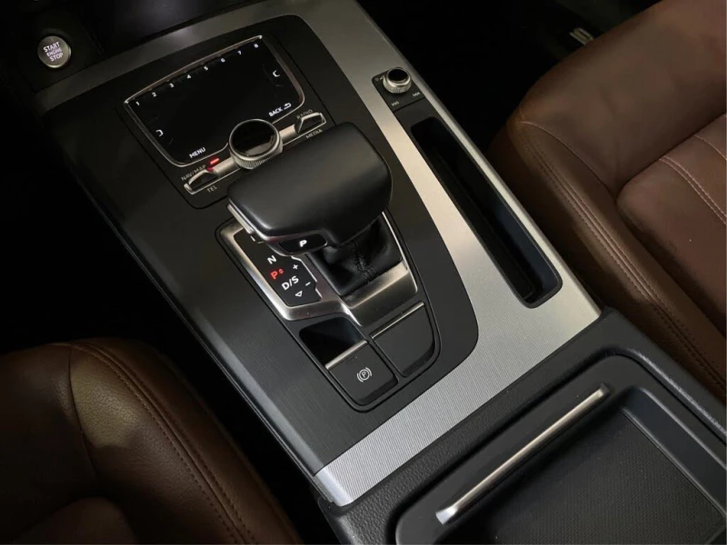 Audi Q5 * S-Line* * HeadUp* AвтоКредит* (ЦЕНА ДО БГ), снимка 13 - Автомобили и джипове - 53396318